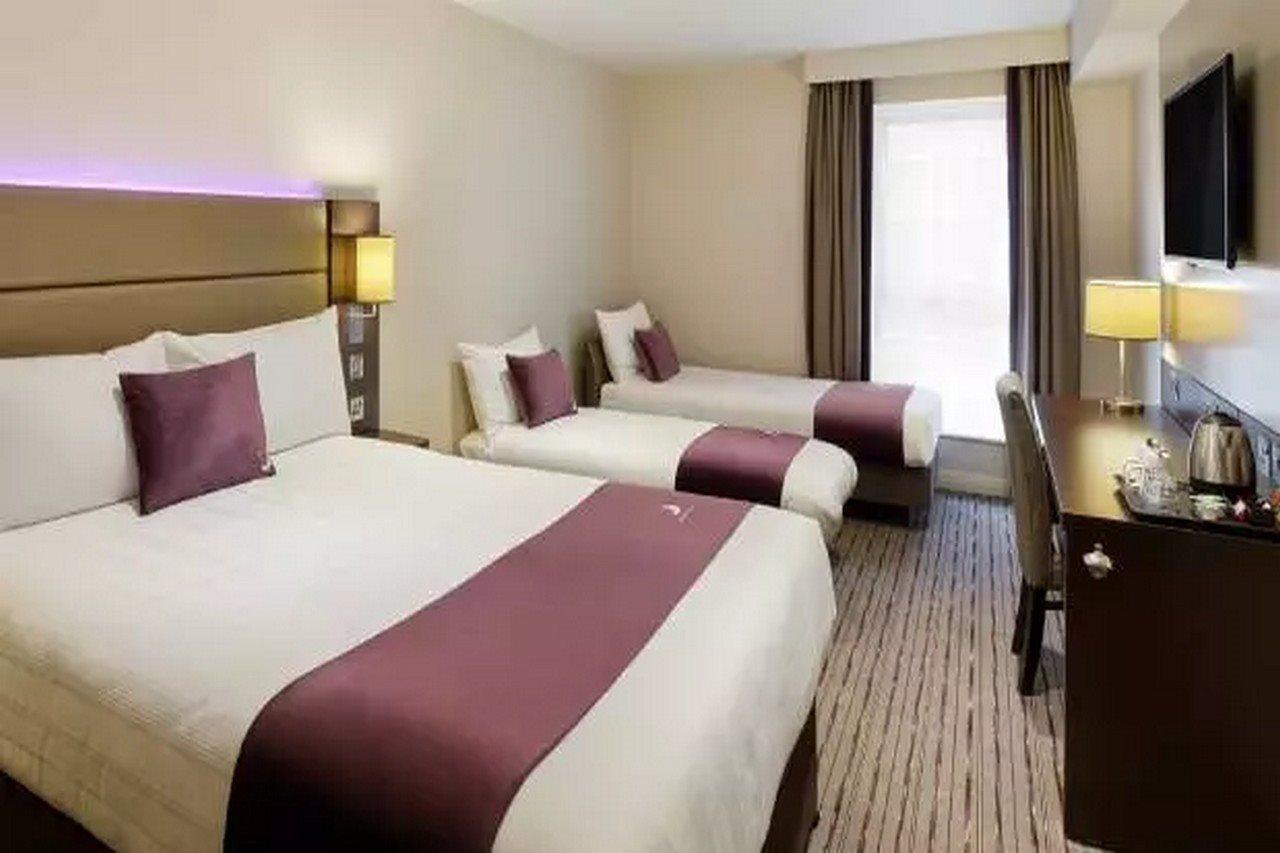 Premier Inn Carrickfergus Exteriör bild